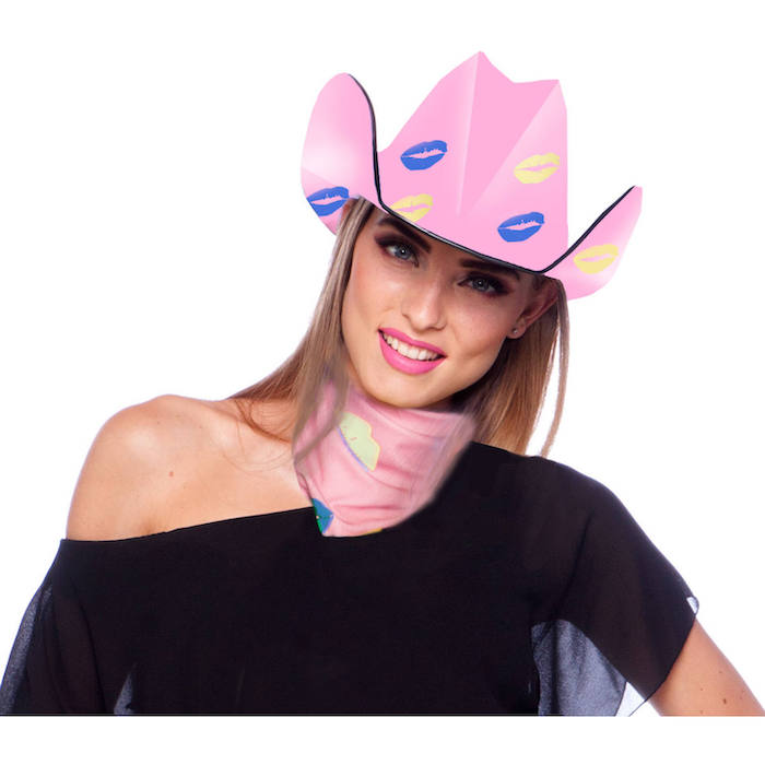 Pink cowboy hat med kys motiver - 30x17,5 cm