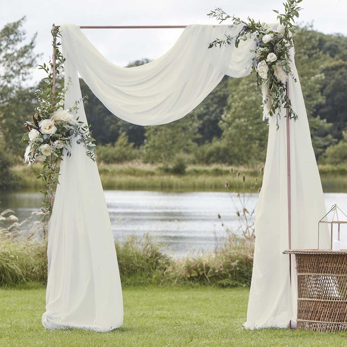 Hvidt Gardin - 2 x 6,2 meter