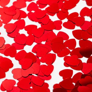 Røde hjerter bordkonfetti - 14 g