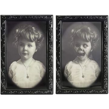 Uhyggeligt 3D halloween portræt med skiftende billede 38x25 cm - Baby pige portræt