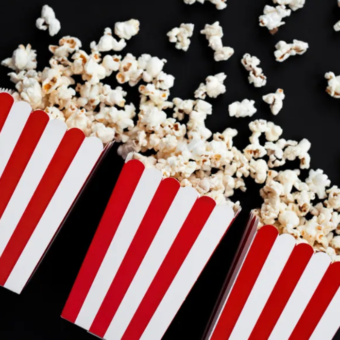 Rød og hvid stribet popcornbæger 6x - 7x7x12 cm