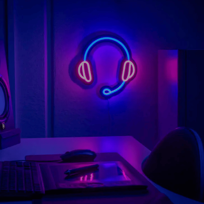 Headset neon LED skilt – 28×28 cm